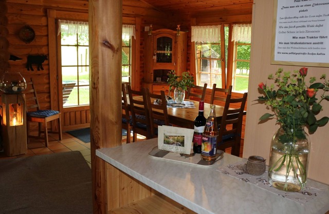 Holiday Home 'Hohlwegstübchen' with Shared Terrace, Shared Garden and Wi-Fi