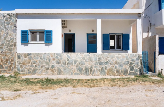 Holiday Home 'Demi's House' with Private Terrace and Air Conditioning