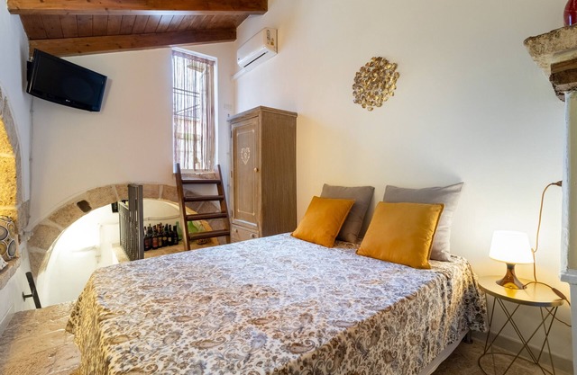 Holiday Home 'Dimora Marter' with Private Terrace, Wi-Fi and Air Conditioning