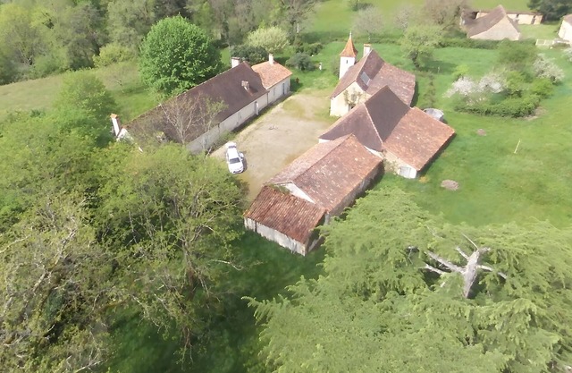 Holiday Home 'Domaine De La Contie' with Private Terrace, Private Garden and Wi-Fi