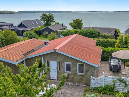 Holiday Home Eilke - 50m from the sea by Interhome