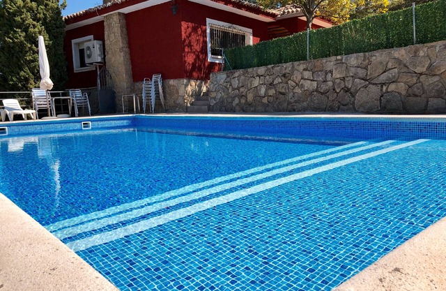 Holiday Home 'El Bolero De Brasal' with Private Pool, Wi-Fi and Air Conditioning