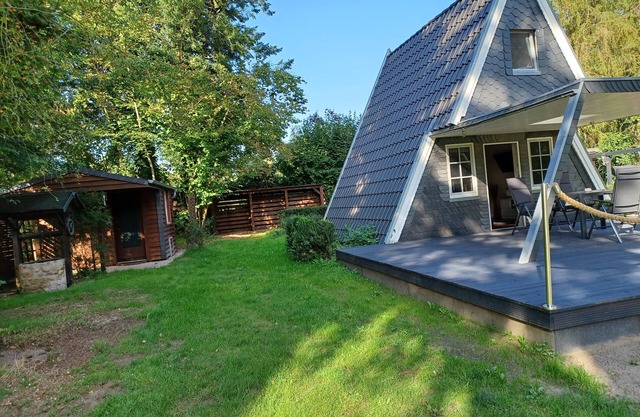 Holiday Home 'Elbliebe' with Private Terrace, Wi-Fi and Air Conditioning