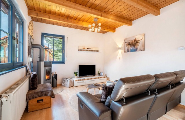 Holiday Home 'Elisabeth' with Mountain View, Private Garden and Wi-Fi