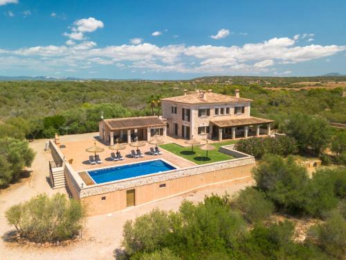 Holiday Home Eva by Interhome