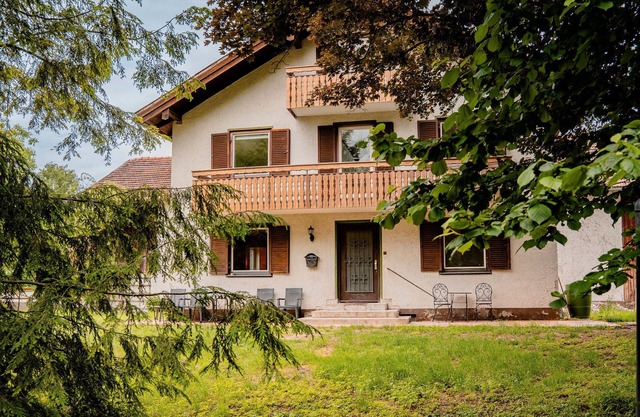 Holiday Home 'Feilchenhof' with Private Terrace, Private Garden and Wi-Fi