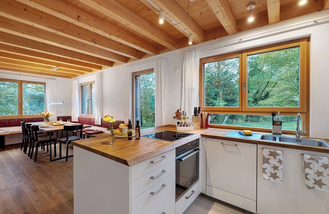 Holiday Home 'Ferienhaus Lug Ins Tal' with Mountain View, Private Terrace and Wi-Fi
