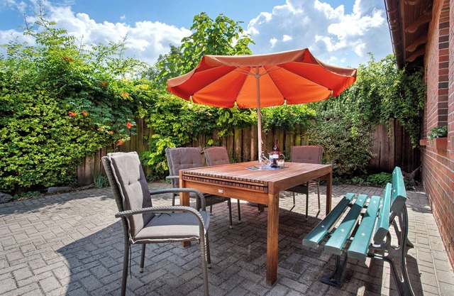 Holiday Home 'Ferienhaus Dorfidyll' with Private Terrace, Private Garden and Wi-Fi