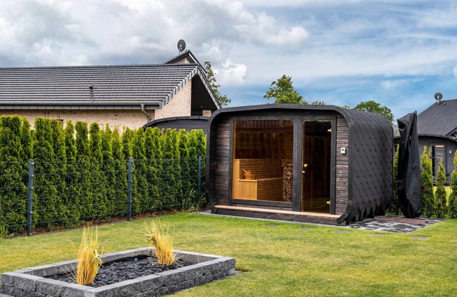 Holiday Home 'Ferienhaus Am See Mit Sauna' with Private Terrace, Private Garden and Wi-Fi