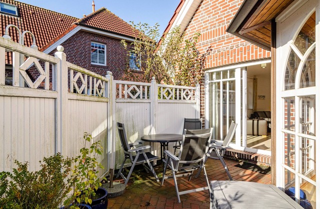 Holiday Home 'Ferienhaus Inselliebe' with Private Terrace, Private Garden and Wi-Fi