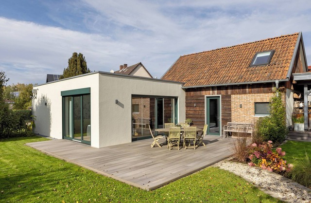 Holiday Home 'Ferienhaus Buwesch 13' with Private Terrace, Shared Garden and Wi-Fi