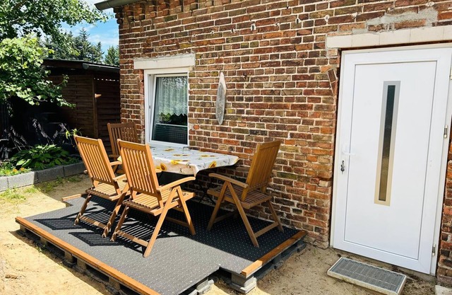 Holiday Home 'Ferienwohnung Neuruppin' with Private Terrace and Wi-Fi