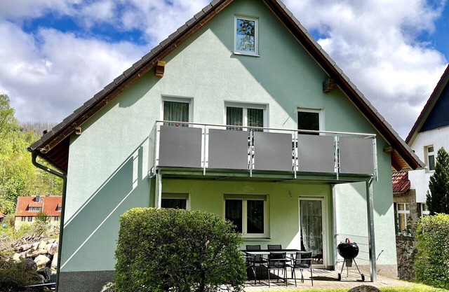 Holiday Home 'Ferienwohnung Wanderkönig' with Private Terrace, Private Garden and Wi-Fi