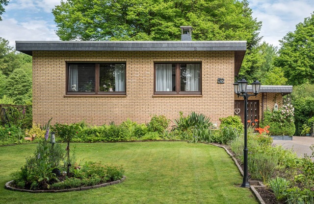 Holiday Home 'Ferienwohnung Loy' with Private Terrace, Private Garden and Wi-Fi