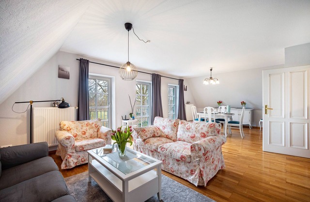 Holiday Home 'Ferienwohnung Gestüt Kriseby' with Shared Terrace, Shared Garden and Wi-Fi