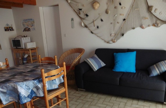 Holiday home La Barre-de-Monts, 2 bedrooms, 4 people