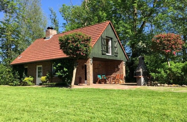 Holiday Home 'Gänsehaus' with Private Terrace and Private Garden