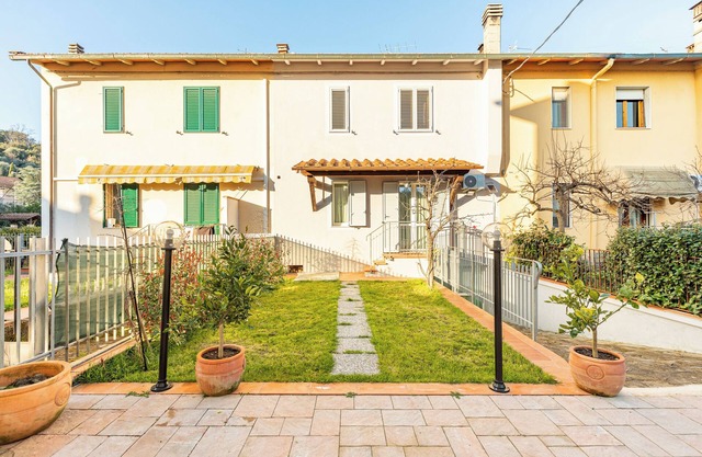 Holiday Home 'Giuliana' with Private Terrace, Private Garden and Wi-Fi