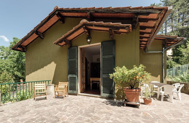 Holiday Home 'Gigli Di Firenze' with Mountain View, Wi-Fi and Air Conditioning