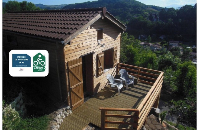 Holiday Home 'Gite 33m2, Vue Sur Le Vercors' with Mountain View, Private Terrace and Wi-Fi