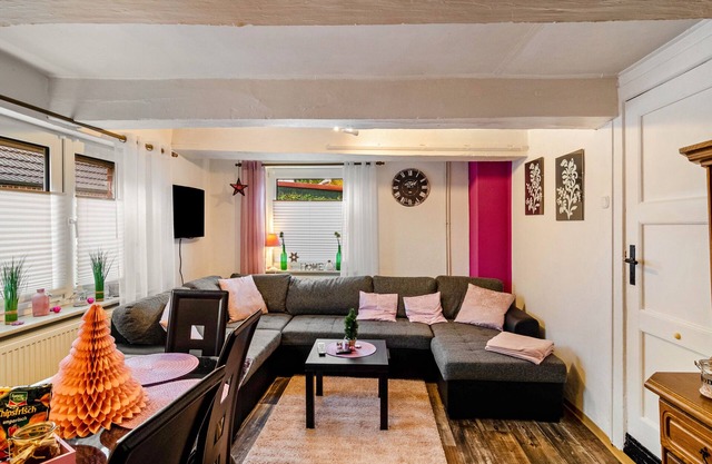 Holiday Home "Grietjes Huus" with Private Terrace, Fireplace & Wi-Fi