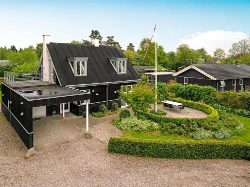 Holiday Home Gullan - 75m from the sea by Interhome
