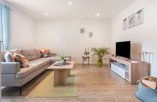 Holiday Home 'Hedrich' with Private Terrace, Private Garden and Wi-Fi