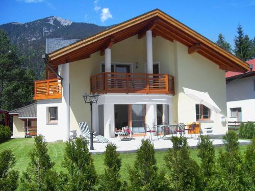 Holiday Home Heidi by Interhome