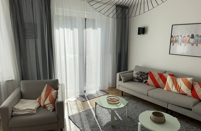 Holiday Home 'Höhennest' with Private Terrace, Private Garden and Wi-Fi