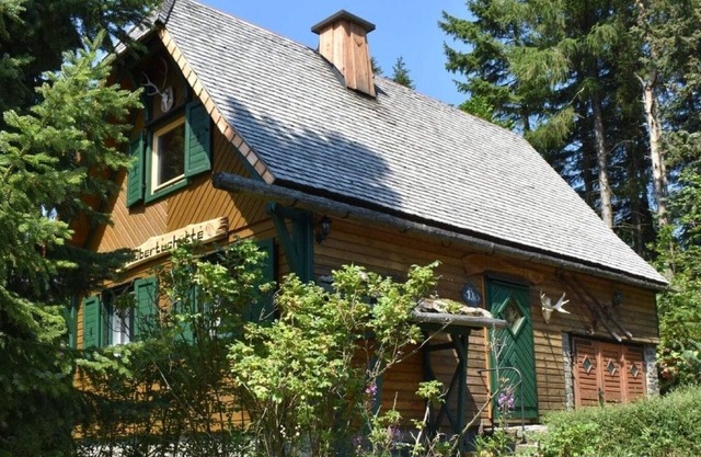 Holiday Home 'Hubertushütte' with Mountain View, Private Terrace and Private Garden