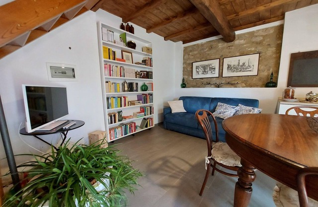 Holiday Home in Tuscany near Lucca