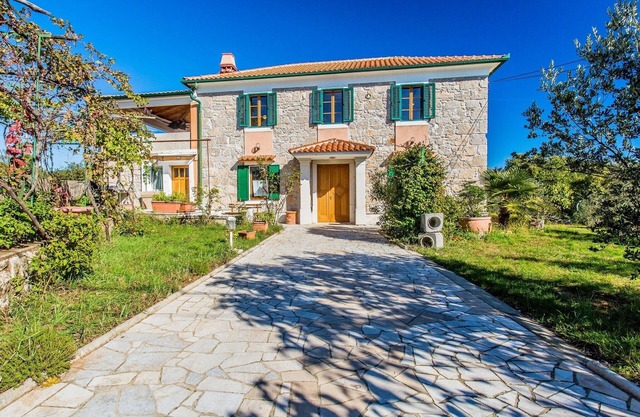Holiday home Igor, (15927), Kras, Croatia