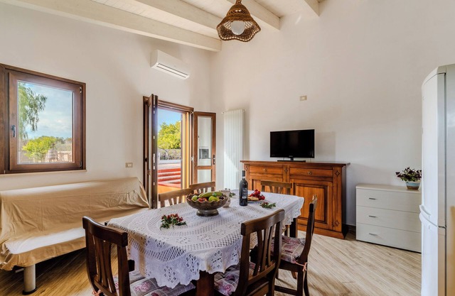Holiday Home 'Il Bilo Di Giuseppe 458' with Shared Garden and Air Conditioning