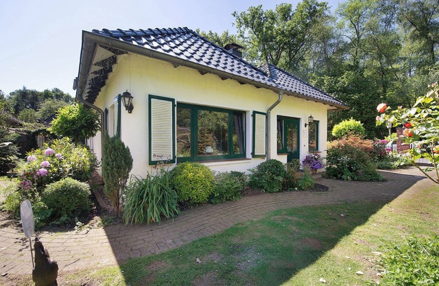 Holiday Home 'Im Grünen Winkel' with Shared Terrace, Shared Garden and Wi-Fi