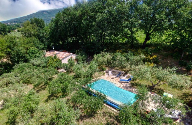 Holiday Home in Assisi with Heated Pool