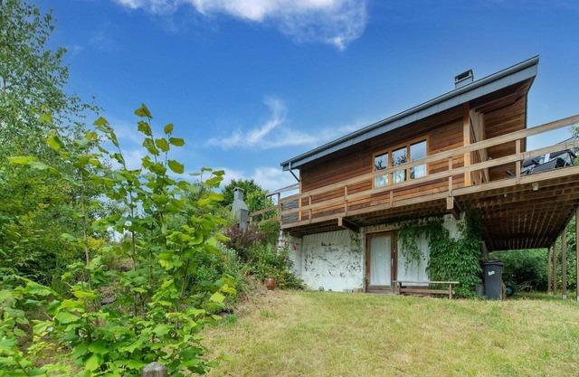 Holiday home in Bievre with garden