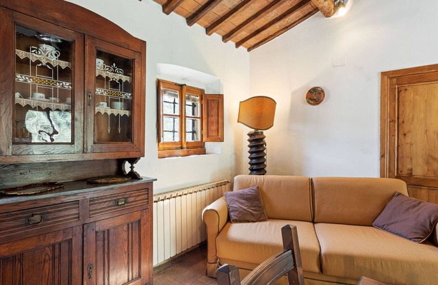 Holiday Home in Cortona with Lake Views