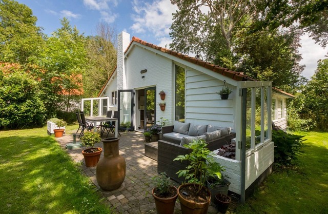 Holiday Home in Dishoek near Beach & Dunes