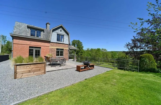 Holiday Home in Durbuy with Garden & BBQ