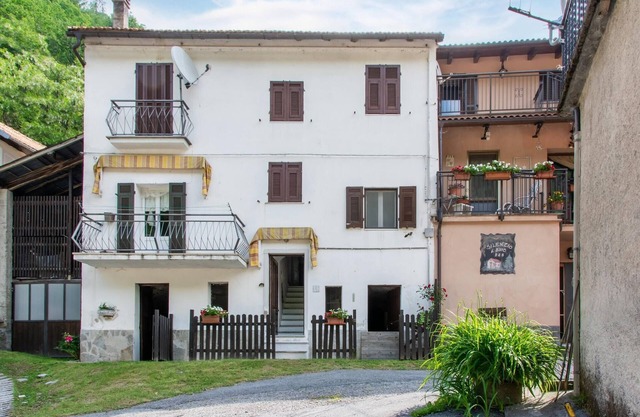 Holiday Home in Liguria near Barbottina Forest