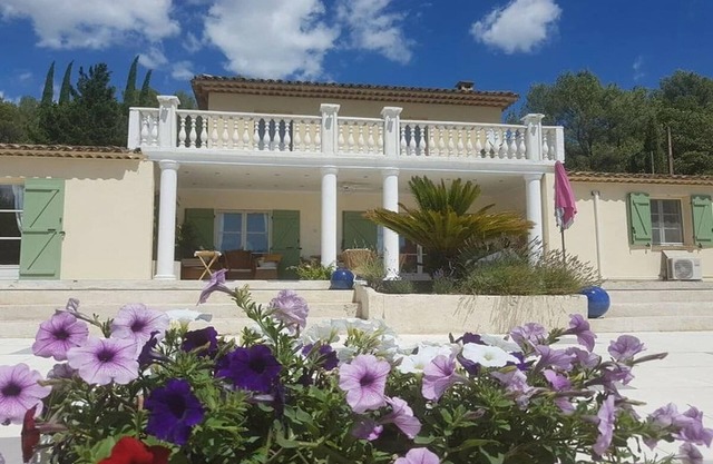 Holiday home in Lorgues with swimming pool