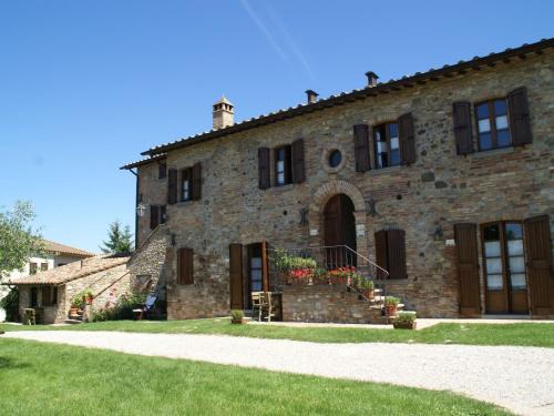 Holiday Home in Montone with Pool & Garden