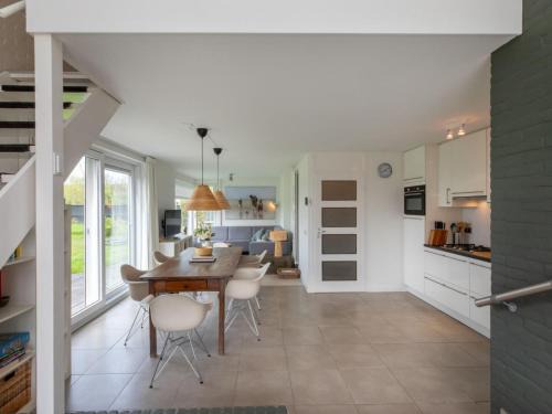 Holiday Home in Nieuwvliet near the Beach