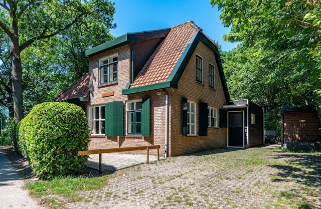 Holiday Home in Vrouwenpolder near Beach