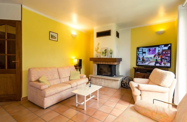 Holiday Home in Noves with Private Pool