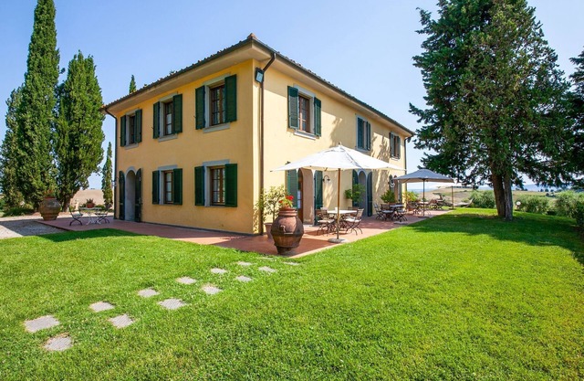 Holiday Home in Orciatico with Pool & BBQ