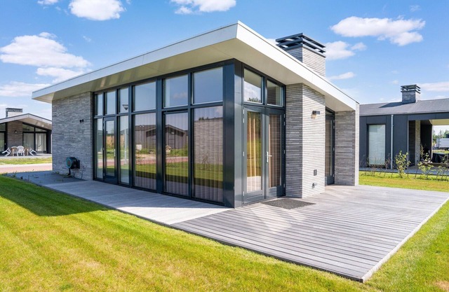 Holiday Home in Oud Ade near Kaag Lakes