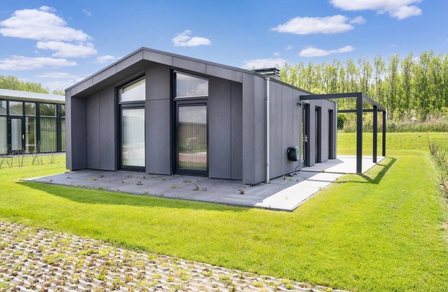 Holiday Home in Oud Ade near Kaag Lakes