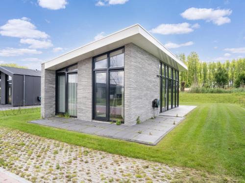 Holiday Home in Oud Ade near Kaag Lakes
