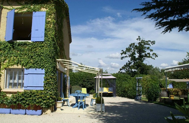 Holiday Home in Piolenc near Roman Orange